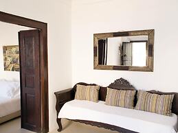 Extravagant Villa in Megalochori