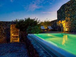 Extravagant Villa in Megalochori