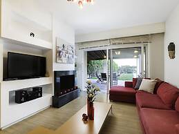 Villa on Island With Private Pool, Garde, Terrace, Parking