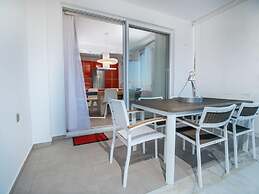 Luxury Villa Near Sea in Kalithies with Hot Tub