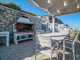 Luxury Villa Near Sea in Kalithies with Hot Tub