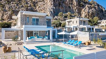 Villa in Kalythie With Pool