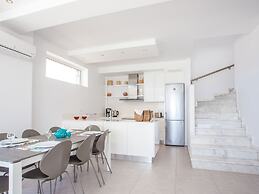 Villa in Kalythie With Pool