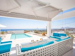 Villa in Kalythie With Pool