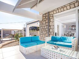 Villa in Kalythie With Pool