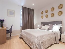 Luxurious Villa With Private Pool and Garden