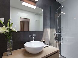 Luxurious Villa With Private Pool and Garden