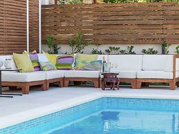 Luxurious Villa With Private Pool and Garden