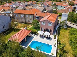 Luxurious Villa in Dalmatia Near Sea