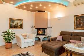 Vintage Villa in Istria near Sea