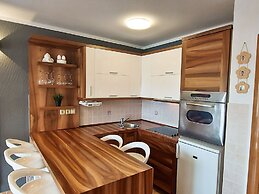 Luxurious Apartment in Kvarner by Sea