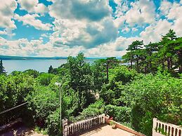 Luxurious Apartment in Kvarner by Sea