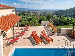 Holiday House Near Split