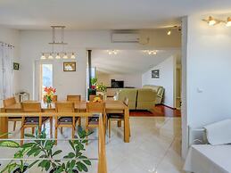 Holiday House Near Split