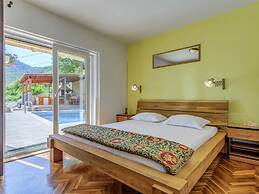 Holiday House Near Split