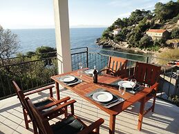 Lovely Apartment With Terrace and Gorgeous sea View. Near the Beach !