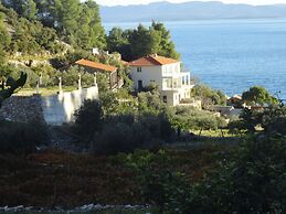 Lovely Apartment With Terrace and Gorgeous sea View. Near the Beach !