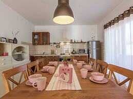 Charming Holiday Home With Private Pool