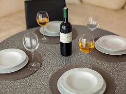 Modern Apartment With Roof Terrace Near the Beach