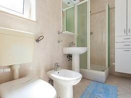 Modern Apartment With Roof Terrace Near the Beach