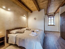 Villa in Sukosan With Sauna and Pool