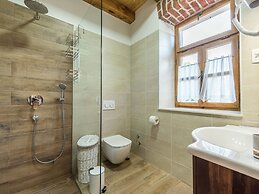 Villa in Sukosan With Sauna and Pool