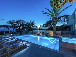 Villa in Sukosan With Sauna and Pool