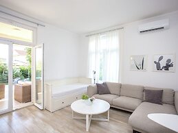 Beautiful Villa 100m From the sea