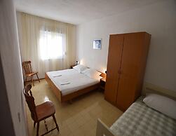 Spacious Apartment With Terrace, Near the Beach