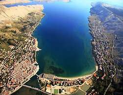 Spacious Apartment With Terrace, Near the Beach