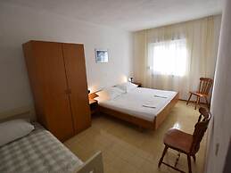 Spacious Apartment With Terrace, Near the Beach