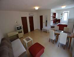 Spacious Apartment With Terrace, Near the Beach