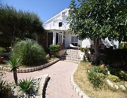 Spacious Apartment With Terrace, Near the Beach