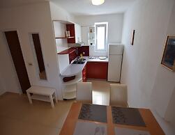 Spacious Apartment With Terrace, Near the Beach