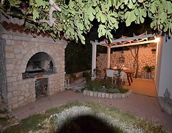 Spacious Apartment With Terrace, Near the Beach