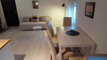 Nice Apartment With Balcony and Sea View, Outdoor Kitchen for use