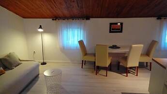 Nice Apartment With Balcony and Sea View, Outdoor Kitchen for use