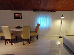 Nice Apartment With Balcony and Sea View, Outdoor Kitchen for use