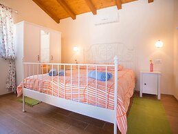 Roofed Villa in Istria With Private Pool