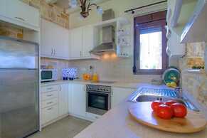 Luxury Villa in Agia Triada With Swimming Pool