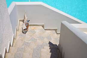 Luxury Villa in Agia Triada With Swimming Pool