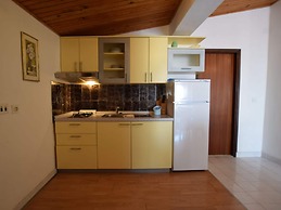 Comfortable Apartment With Balcony Near the Beach