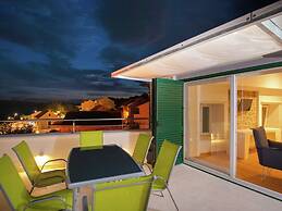 Sea-view Villa in Bol with Hot Tub, Sauna, Whirlpool