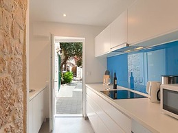 Sea-view Villa in Bol with Hot Tub, Sauna, Whirlpool