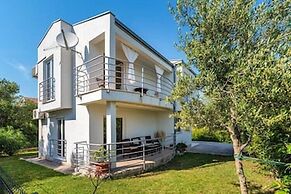 Spacious Holiday Home in Bibinje With Garden