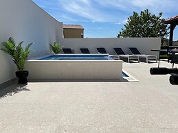 Apartment in Dalmatia near Sea