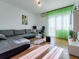 Apartment in Dalmatia near Sea