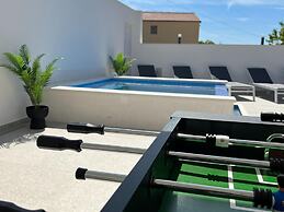 Apartment in Dalmatia near Sea