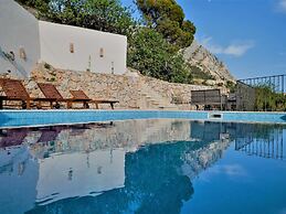 Villa in Podgora With Heated Pool