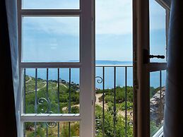 Villa in Podgora With Heated Pool